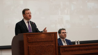 Самарские медики получат губернаторские выплаты в 40, 20 и 10 тысяч рублей