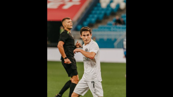 Футбольный клуб "Акрон" лишился полузащитника К.Данилина 