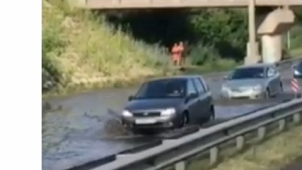 В Самарской области ушла под воду одна из ключевых магистралей