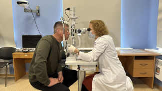 Самарские врачи спасли зрение фермеру, которого корова боднула рогом в глаз