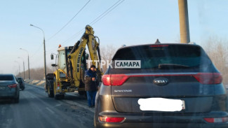 14 февраля в Самаре парализовало движение на Южном шоссе