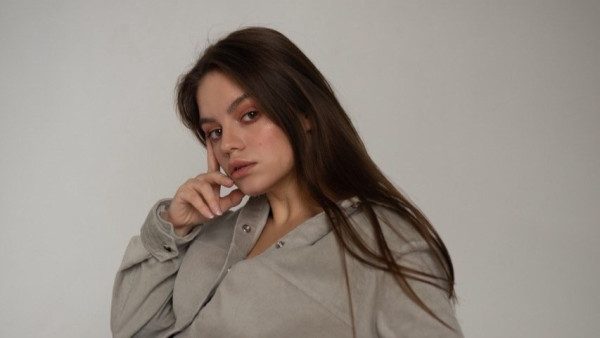 От работы на железной дороге до собственной студии: как визажист из Самары построила свой бизнес