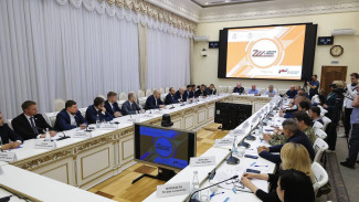Вячеслав Федорищев встретился с выпускниками первого потока региональной программы «Школа героев»