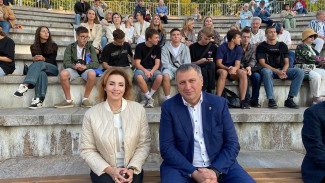 20 августа на набережной состоялся показ фильма «Град потаенный»