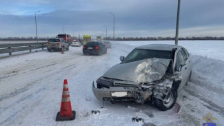 В Самарской области молодой водитель устроил массовое ДТП на Обходе Тольятти 23 февраля