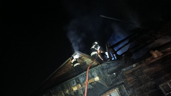 Под Самарой 30 минут тушили курятник