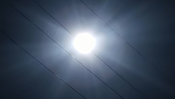 Солнечное гало появилось в небе над Самарой 24 декабря 2025 года