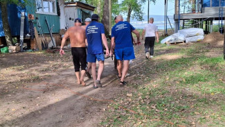 В Самаре на о. Поджабный мужчина упал с высоты 6 метров