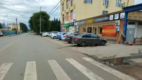 В Самарской области  LADA Granta сбила 68-летнего мужчину на тротуаре