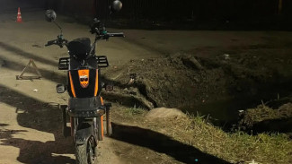 16-летняя девушка попала в самарскую больницу, прокатившись на велосипеде с мотором