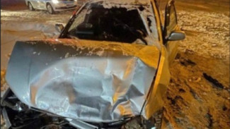 В Тольятти в столкновении Lada и Mitsubishi пострадал 48-летний водитель