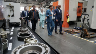 Глава региона Вячеслав Федорищев оценил строительство инфраструктурных объектов в Волжском районе