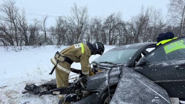 В Самарской области 15 февраля в ДТП с КАМАЗом пострадал человек