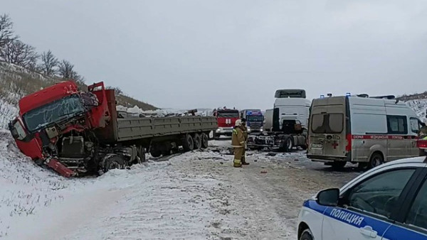 Появились подробности жесткого ДТП с грузовиками под Самарой