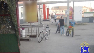 В Самарской области водитель такси невольно стал сообщником кражи велосипеда