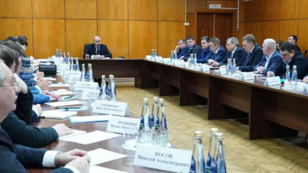 Губернатор Вячеслав Федорищев провел в Самаре заседание штаба по развитию ОПК 