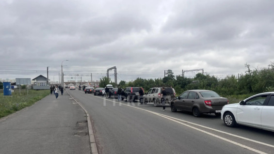 Движение на переезде в Крутых Ключах в Самаре было парализовано на час