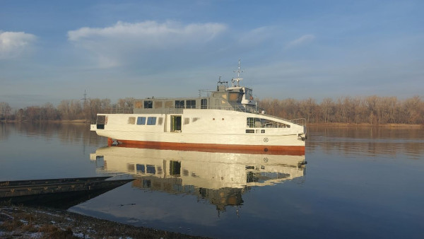 В Самаре спустили на воду пассажирское судно с гибридной силовой установкой