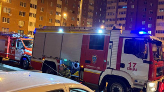 На ночном пожаре в Самаре пострадали трое детей