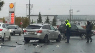 В Самаре авария парализовала движение на Ново-Садовой 3 октября