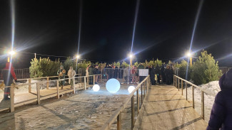 Сотни самарцев окунулись в ледяную воду Волги на Крещение Господне