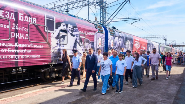 Жители Сызрани встретили «Поезд Победы» 