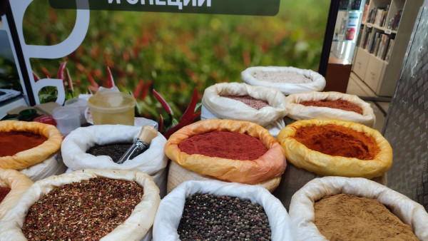 В Самару запретили ввоз фруктов, орехов, круп и специй из Средней Азии