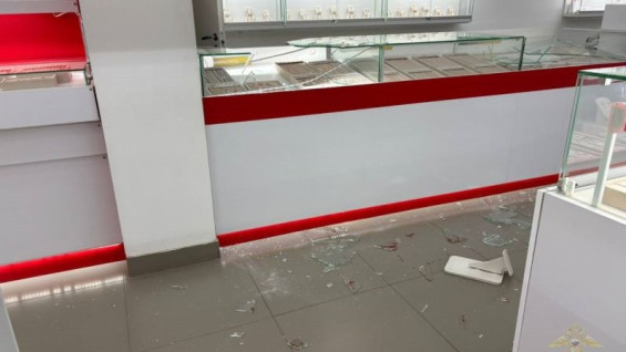 В Самарской области завершено расследование уголовного дела о дерзком ограблении ювелирного магазина 