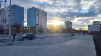 В Самаре рядом с построенным участком улицы XXII-го Партсъезда провалился асфальт