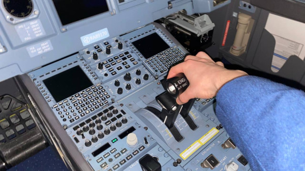 Самолет из Самары не вылетел в Турцию по расписанию 3 мая из-за неполадок