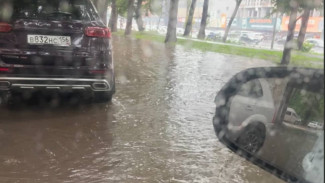 После ливня стеной ЖК на Ново-Садовой и Московском шоссе ушли под воду