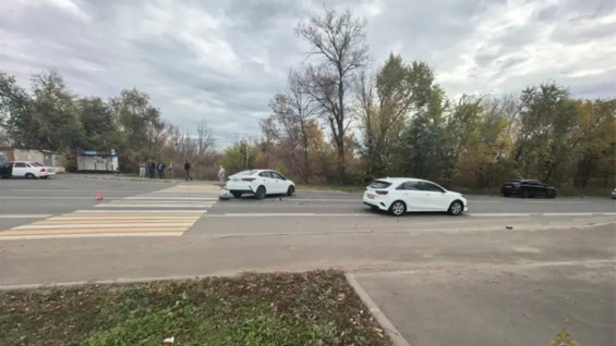 Самарские полицейские рассказали, кто пострадал в столкновении двух Lada Vesta