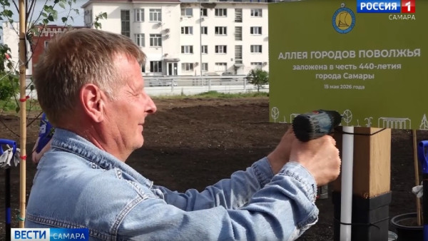 В Самаре озеленили Хлебную площадь 