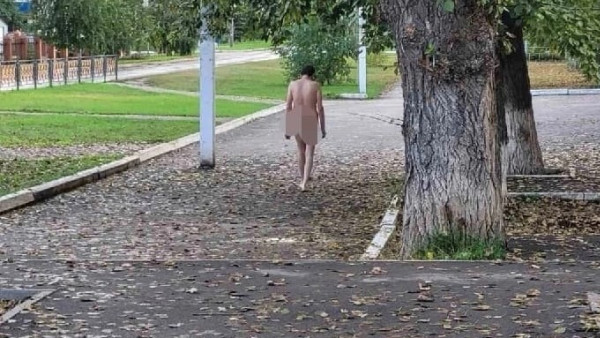 Жара продолжается: в Самарской области на улице был замечен очередной голый мужчина