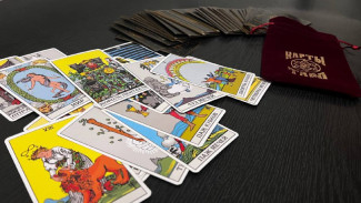 Таро-прогноз на 10 февраля: карты предупреждают о стремительных переменах