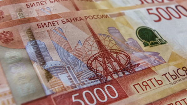 Самарцам разрешат с 1 октября вносить наличные на карты через терминалы чужих банков