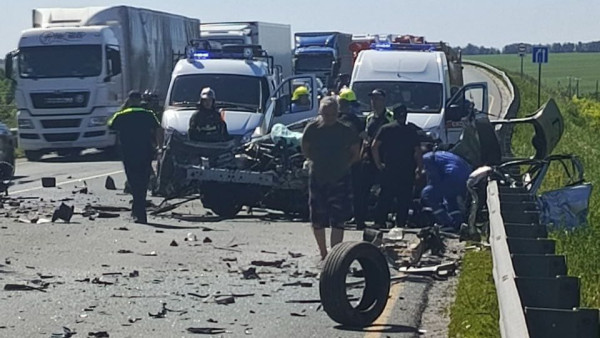 На трассе Самара — Москва три человека погибли в ДТП с фурой Mercedes и Ford Focus