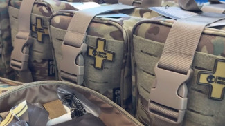 Владимир Гутенев и Андрей Турчак передали бригаде спецназа ЦВО и отряду «Ермак» беспилотники и аптечки