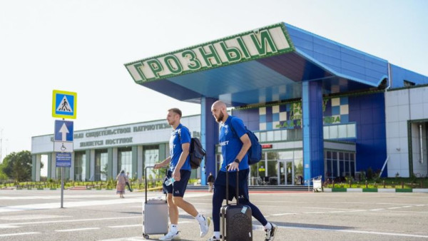 Самарские "Крылья Советов" готовятся к матчу с "Ахматом" в Грозном 