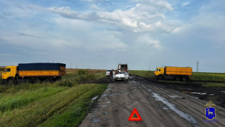 В Самарской области КаМАЗ переехал Оку