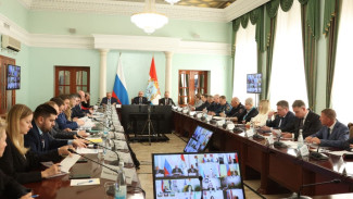 На оперативном совещании с губернатором в Самаре обсудили реализацию проектов благоустройства территорий