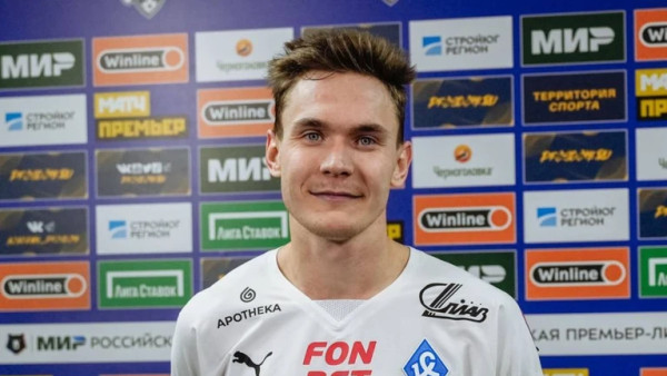 Экс-игрок "Крыльев Советов" Роман Ежов перешел в "Сочи"