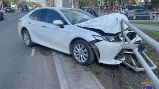 В Самаре женщина-водитель пострадала, избегая аварии с другим авто