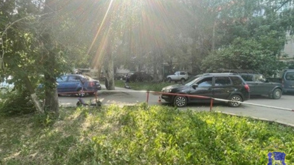 В Самаре водитель Lada Granta сбил ребенка на самокате