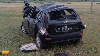 Смертельная авария на трассе под Самарой: Lada Kalina вылетела в кювет