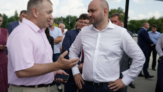  Губернатор Федорищев рассмотрел перспективные проекты в Кинель-Черкасском районе