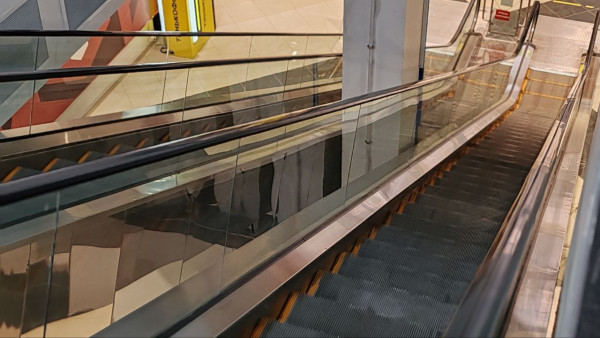 Эскалаторы и траволаторы в самарских ТЦ могут остановиться 1 сентября