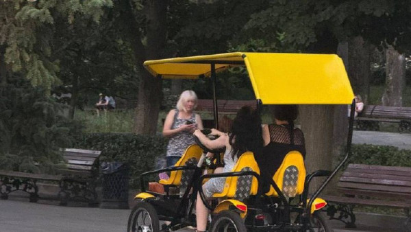 На Самарской набережной появилось велотакси 