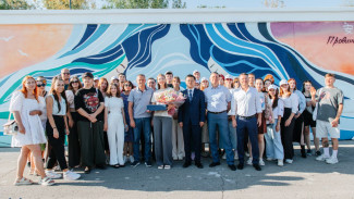 Российско-Китайский молодежный форум завершился созданием 150-метрового мурала в знак многолетней связи двух стран