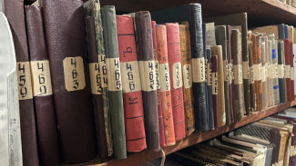 Жителей Самары приглашают на две уникальные выставки в областной библиотеке имени Ленина 